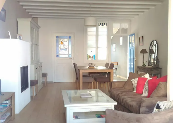 Maison Renovee Pres De La Avec Jardinet Et Wifi - Fr-1-485-4 Les Sables-dʼOlonne