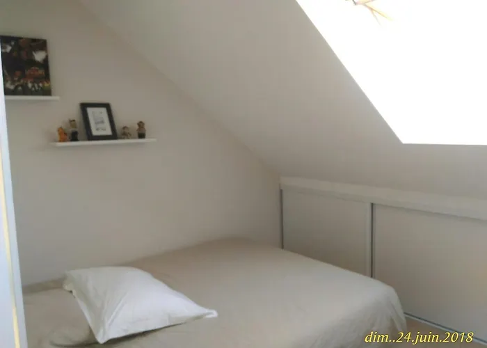 Maison Renovee Pres De La Avec Jardinet Et Wifi - Fr-1-485-4 *